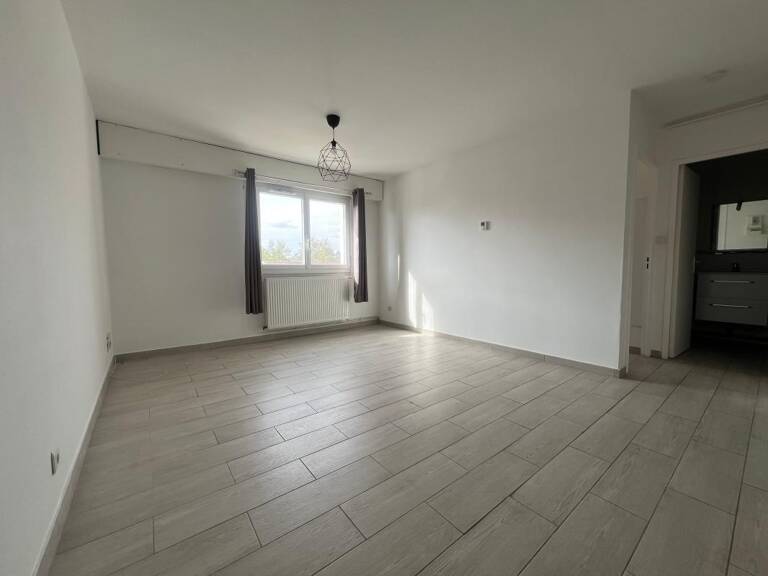 Studio Saint-Max avec parking libre d'occupant — photo 1