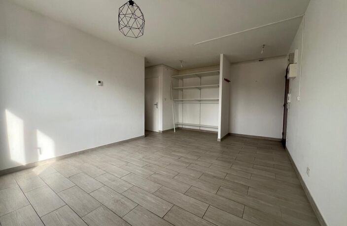 Studio Saint-Max avec parking libre d'occupant — photo 2