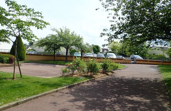 GARAGE - 180 Avenue du Mont Gaillard LE HAVRE — photo 2