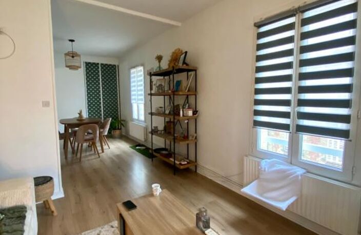 PORT-DE-PLAISANCE  - APPARTEMENT MEUBLÉ 2 PIECES — photo 2