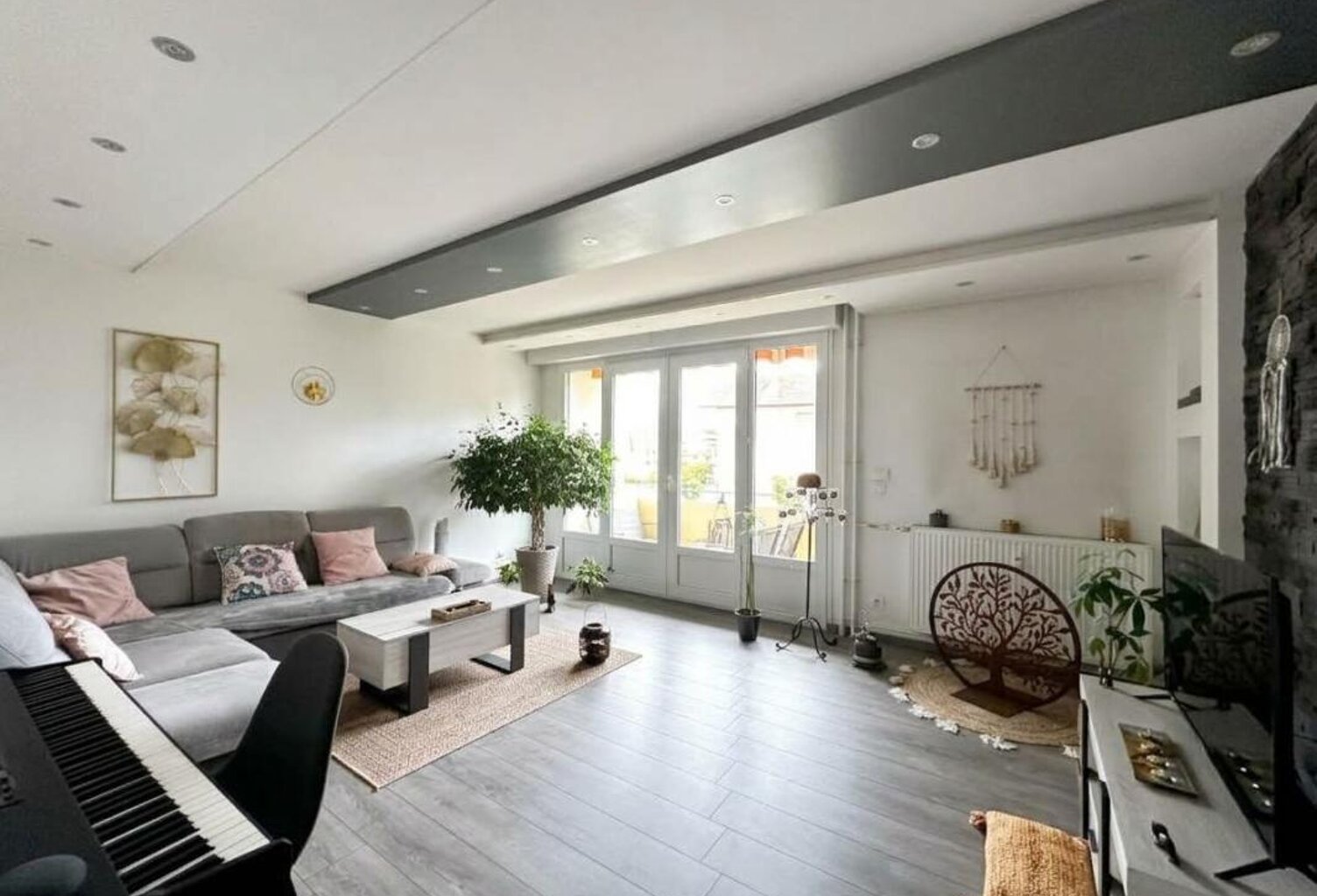A VENDRE - RUMILLY – HYPER CENTRE | APPARTEMENT 4 PIÈCES — photo 1