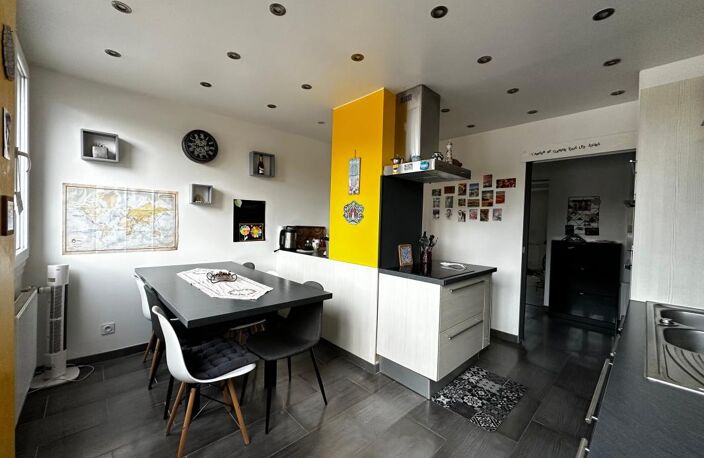 A VENDRE - RUMILLY – HYPER CENTRE | APPARTEMENT 4 PIÈCES — photo 5