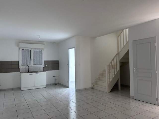 Maison À Louer — photo du bien