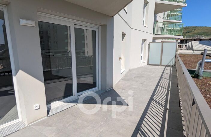 T3 neuf avec extérieur et stationnement — photo 2