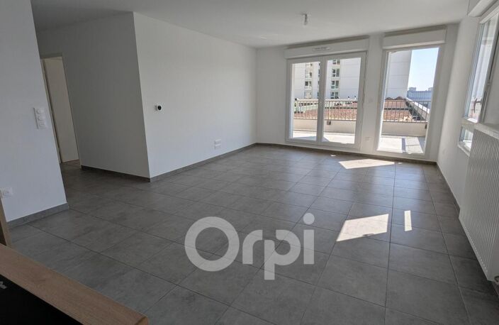 T3 neuf avec extérieur et stationnement — photo 3