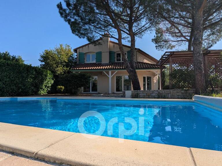Maison - 4 chambres - Grand jardin - Piscine — photo 1
