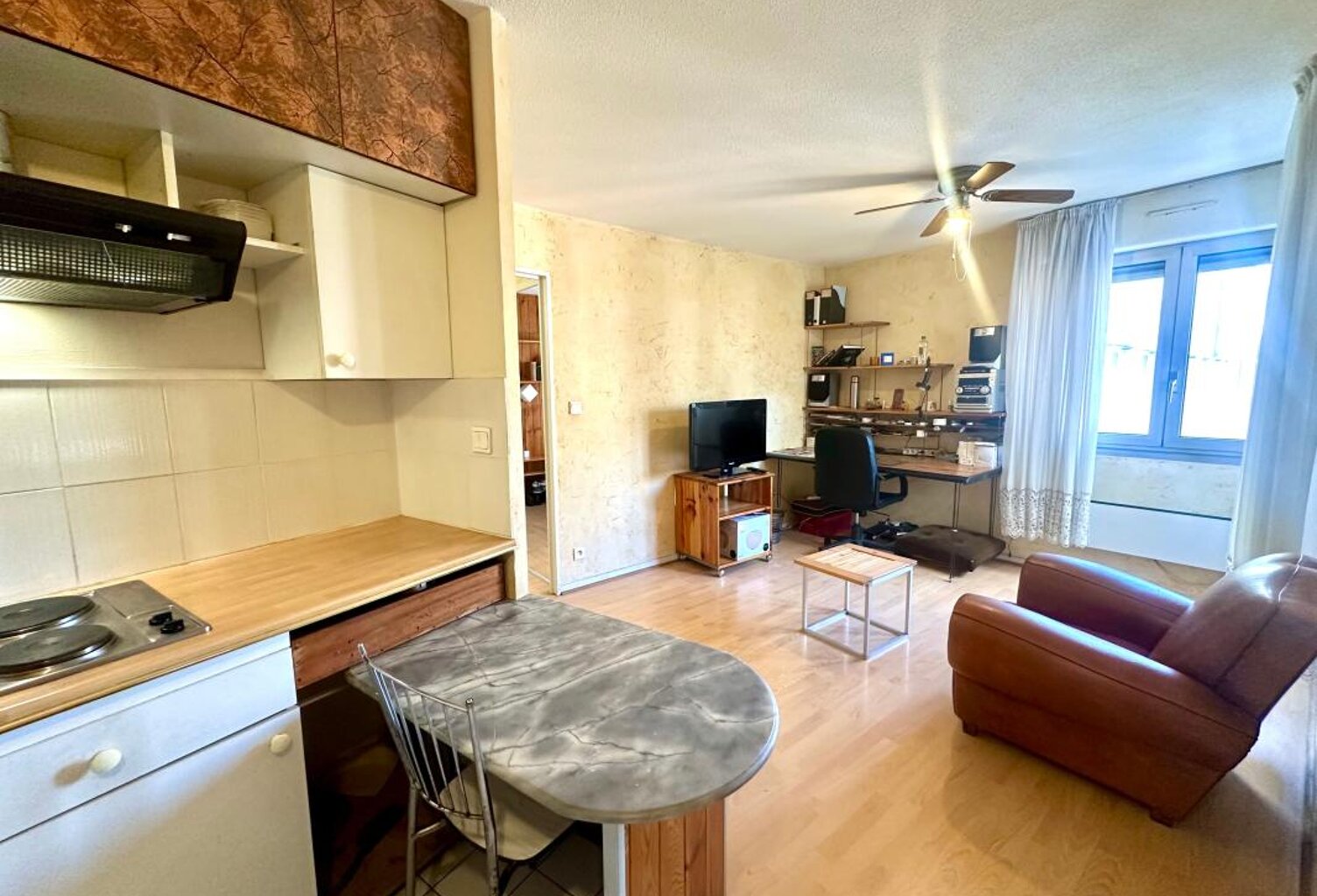 Appartement À Vendre — photo 1