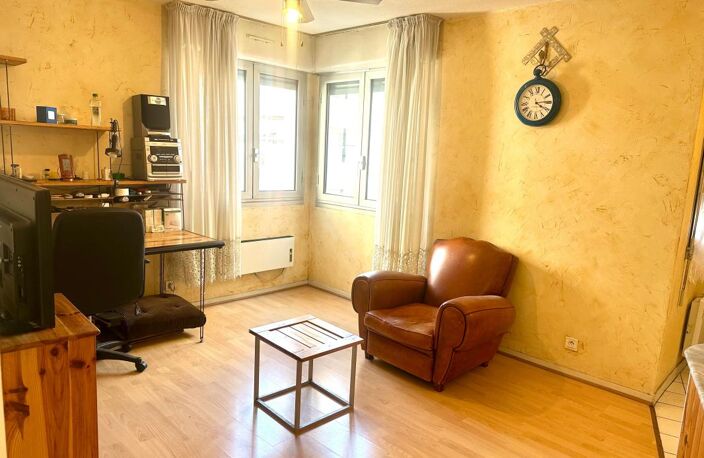 Appartement À Vendre — photo 2