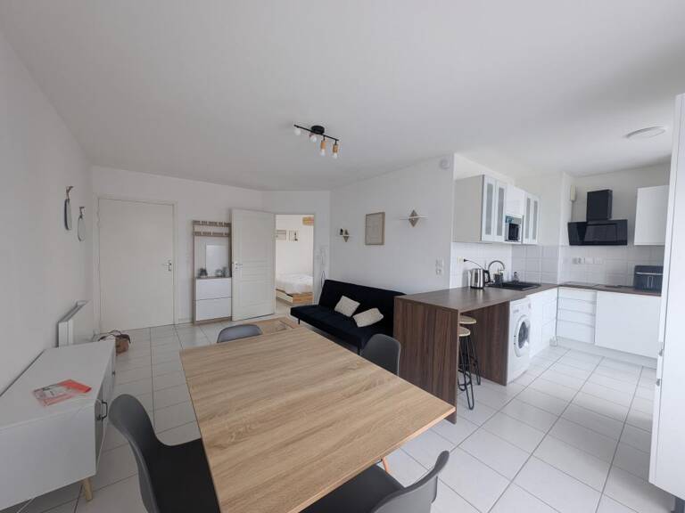 Appartement À Louer — photo 1