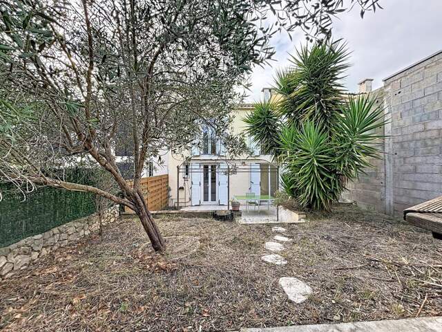 Maison À Vendre — photo du bien