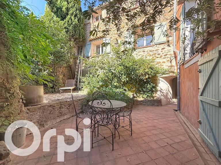 Roquebrune-sur-Argens (83520) : Une demeure d'exception en copropriété au cœur du village médiéval, où l'histoire d'hier rencontre vos projets de demain. » — photo 1