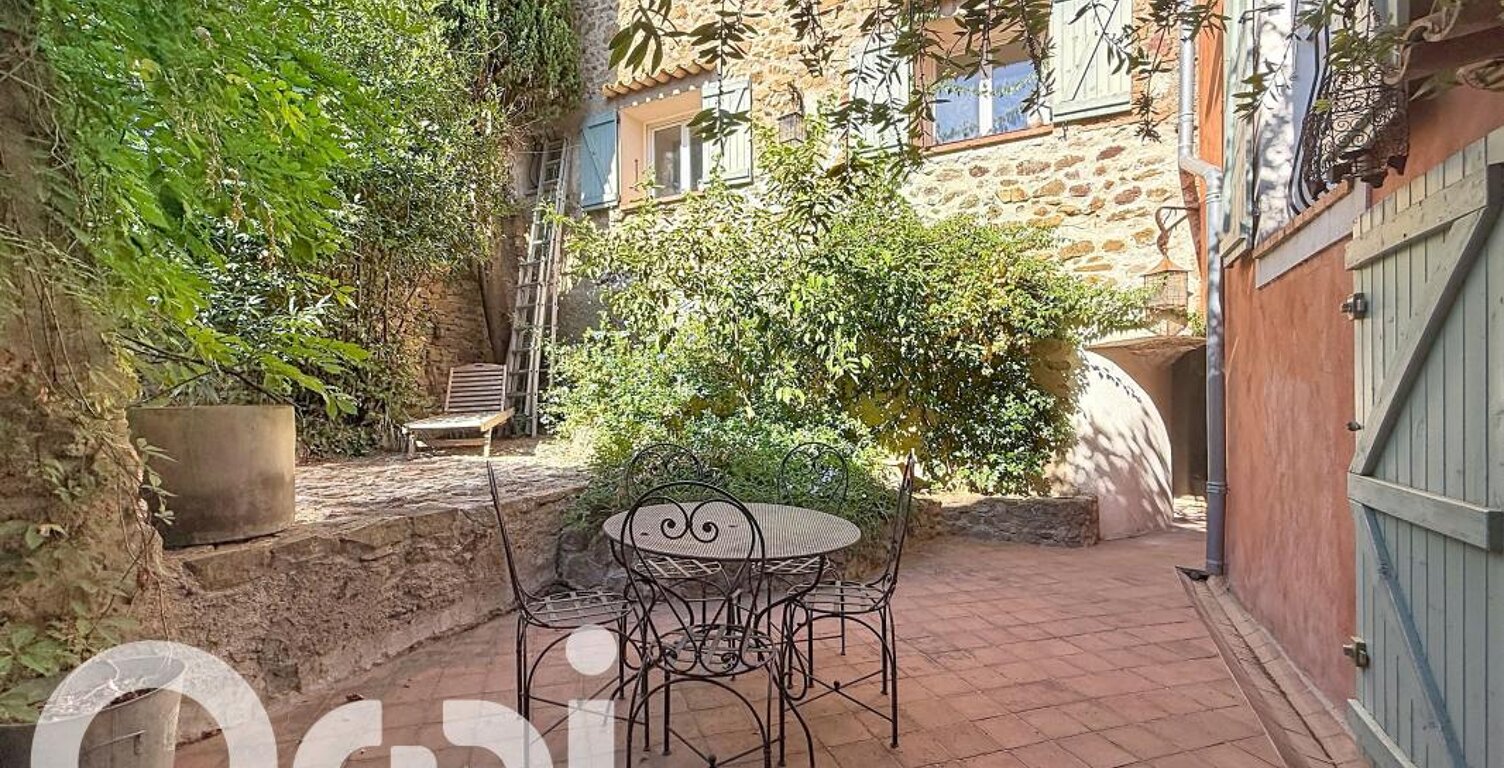 Roquebrune-sur-Argens (83520) : Une demeure d'exception en copropriété au cœur du village médiéval, où l'histoire d'hier rencontre vos projets de demain. » — photo 1