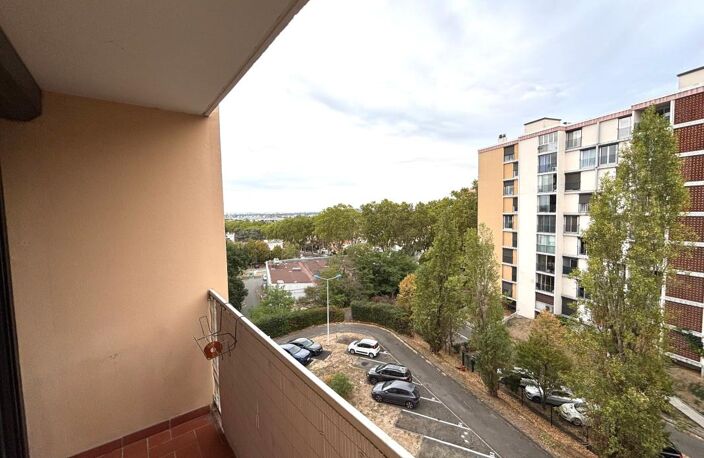 Résidence sécurisée – Appartement T3 de 69 m² avec Balcon, Cave et Parking — photo 2