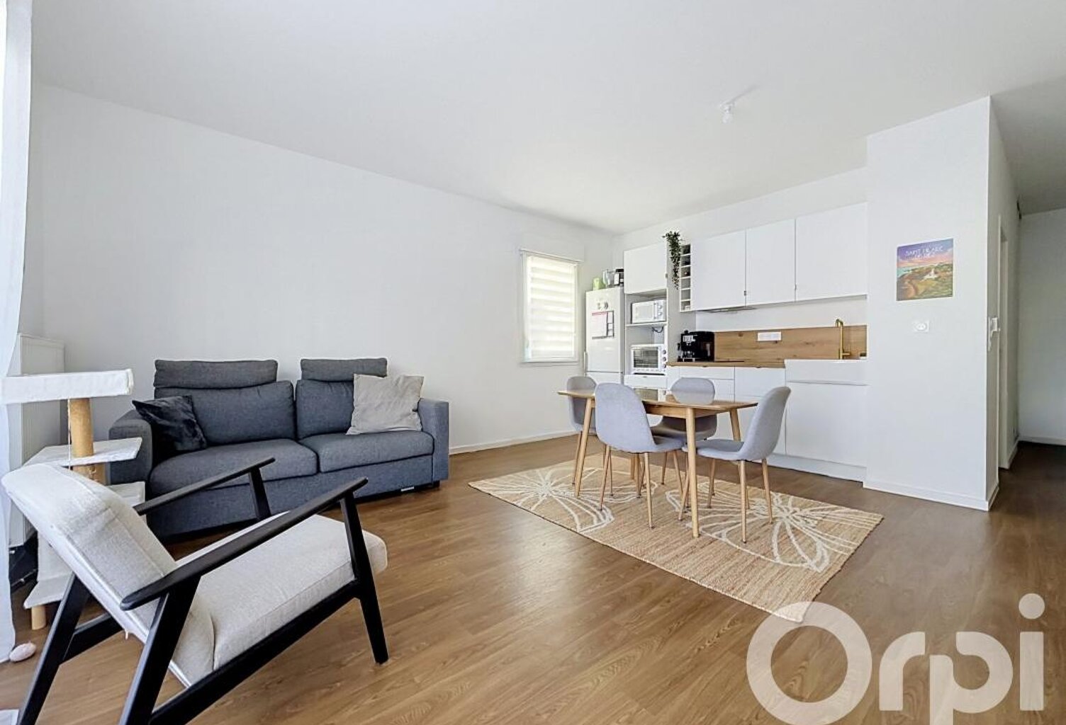 Appartement À Vendre — photo 1