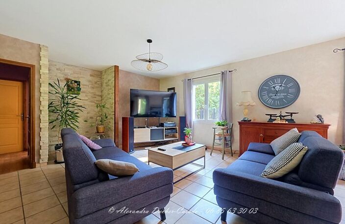 MAISON DE PLAIN-PIED AU CALME, AU COEUR D'UN ÉCRIN DE VERDURE SUR MISON — photo 2