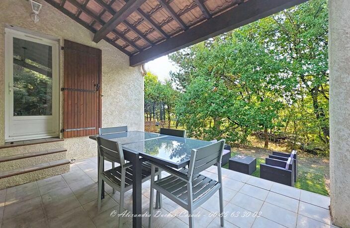 MAISON DE PLAIN-PIED AU CALME, AU COEUR D'UN ÉCRIN DE VERDURE SUR MISON — photo 3