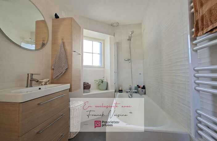 A VENDRE en Exclusivité aux Herbiers, Maison de centre-ville avec 2 chambres et 1 studio — photo 3