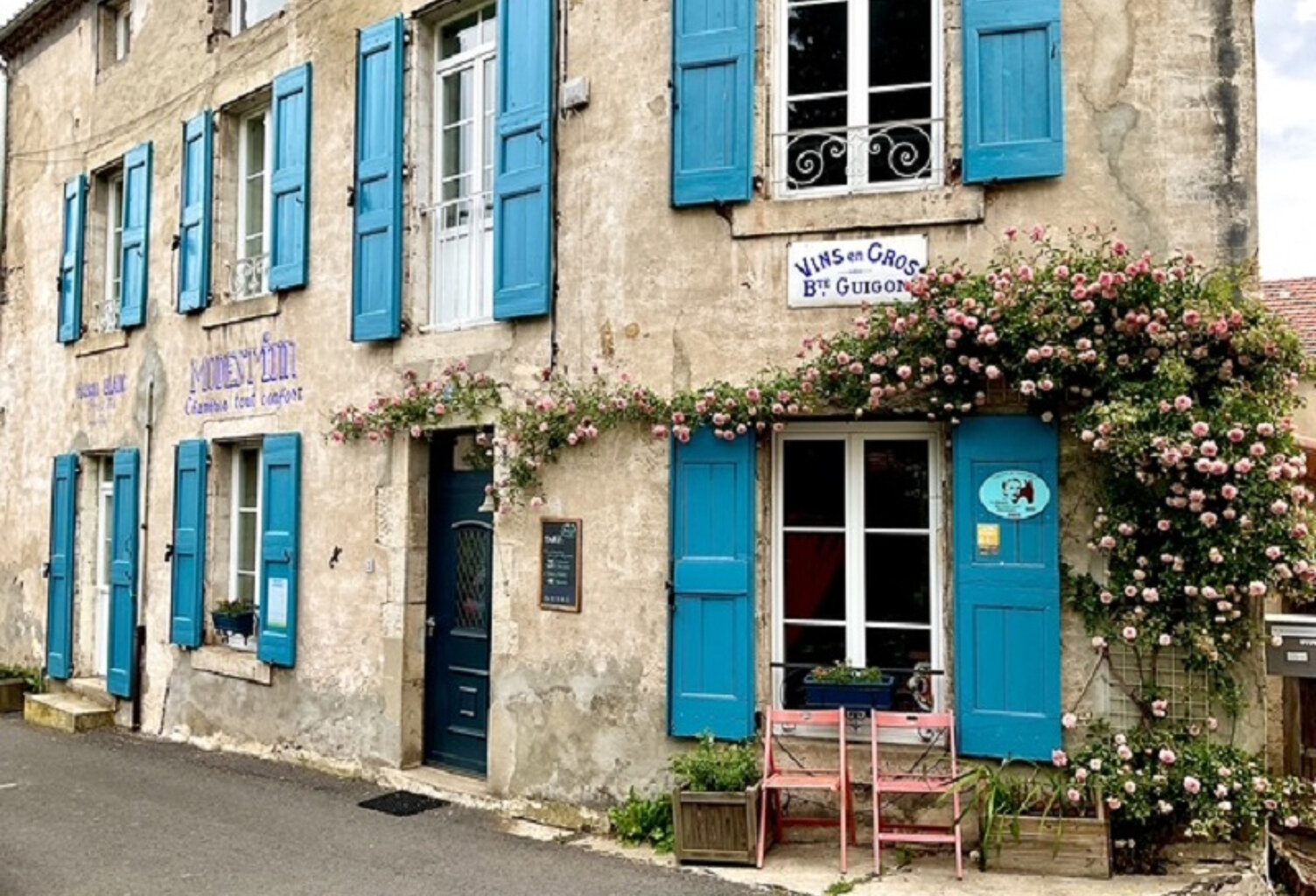 Langogne sur le chemin de Stevenson,chambres et table d'hôtesavec 10 chambres, terrasse et sous osl — photo 1