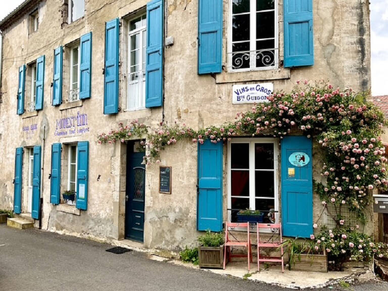 Langogne sur le chemin de Stevenson,chambres et table d'hôtesavec 10 chambres, terrasse et sous osl — photo 1