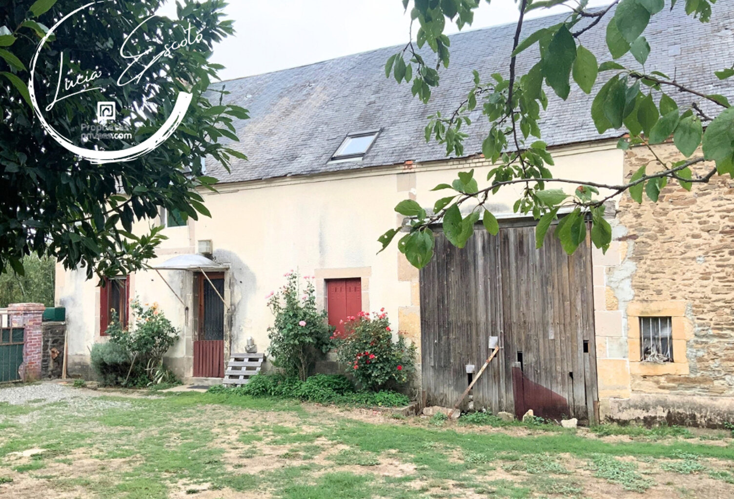 Maison de campagne 4 chambres avec dépendances 1 929 m²  à deux pas de la forêt — photo 1