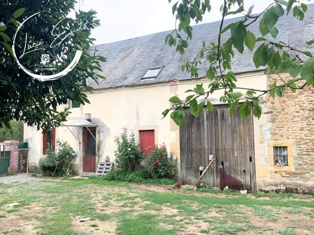 Maison de campagne 4 chambres avec dépendances 1 929 m²  à deux pas de la forêt — photo du bien
