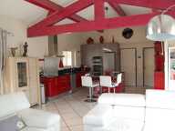 Villa Arles T 5/6  de 165 m²  avec Jardin — photo 4
