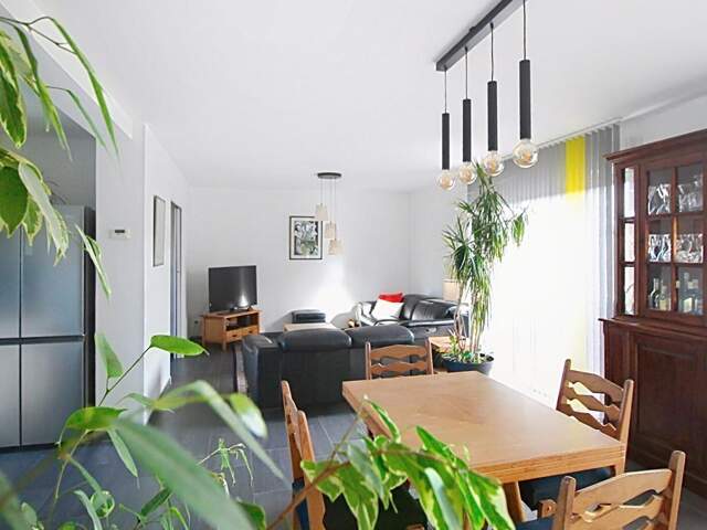 Maison individuelle - Lens - 3 ch - 139 m2 - 2 garages — photo du bien