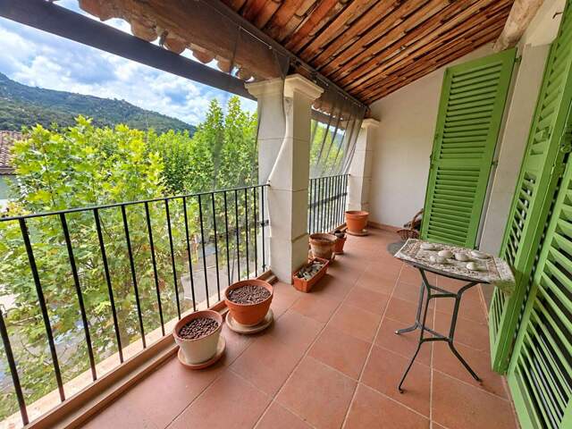 ROUGIERS , Maison de village 132 m², jardin, terrasse, garage — photo du bien