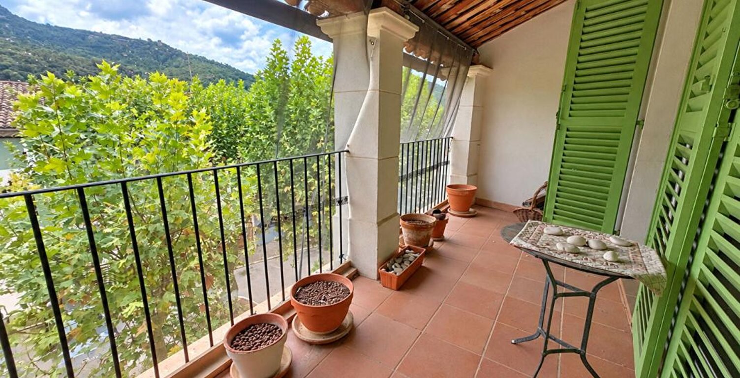 ROUGIERS , Maison de village 132 m², jardin, terrasse, garage — photo 1