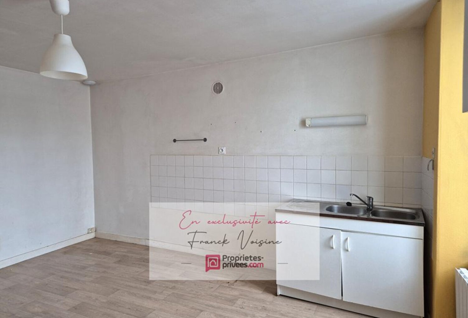 A VENDRE en Exclusivité aux Herbiers- Les Herbiers centre ville - Maison de ville de 60 m2 — photo 1
