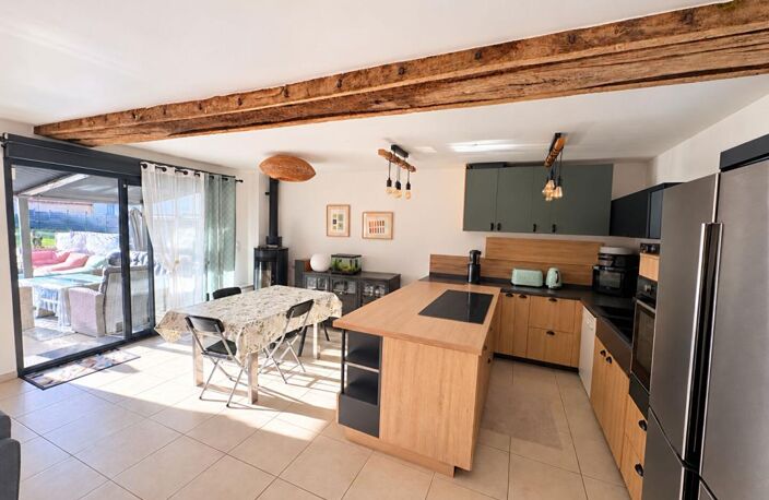 VILLEGATS - Maison en pierre 4 pièces - 80m2 — photo 4