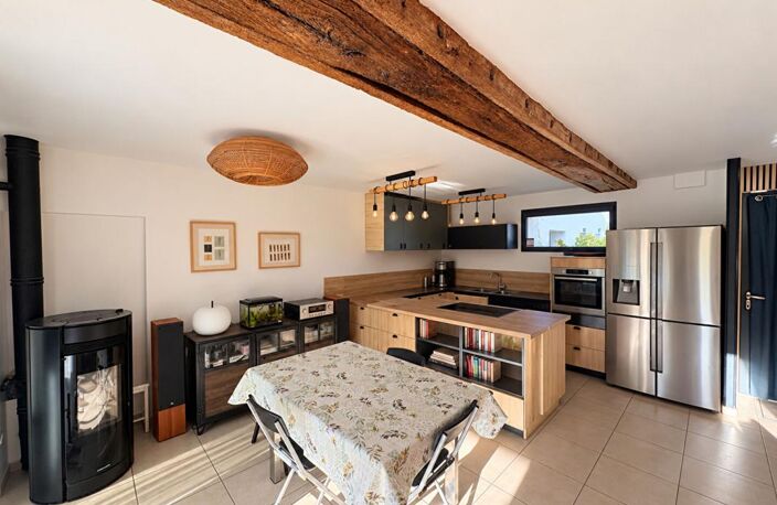 VILLEGATS - Maison en pierre 4 pièces - 80m2 — photo 5