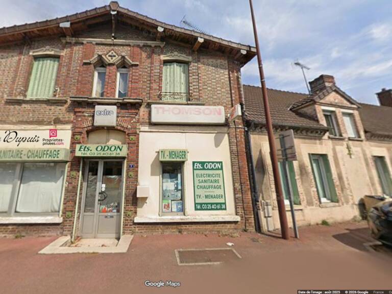 ESTISSAC - Bâtisse de caractère de 1815, 199 m² habitables et beau potentiel — photo 1