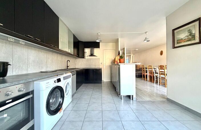 Appartement Evry-Courcouronnes 6 pièces proche RER et centre-ville — photo 2
