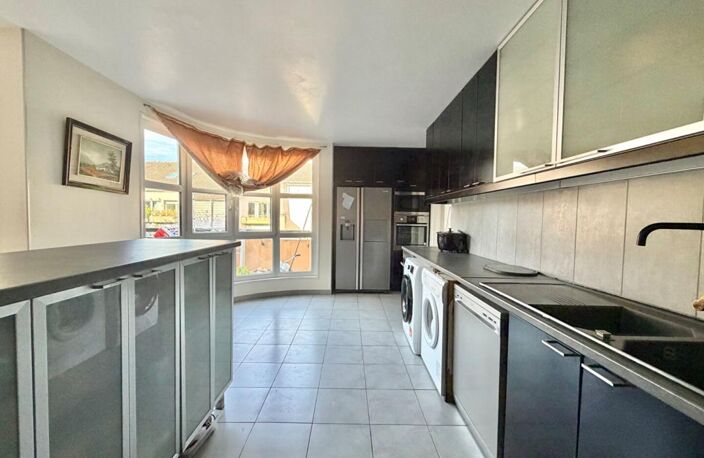 Appartement Evry-Courcouronnes 6 pièces proche RER et centre-ville — photo 3