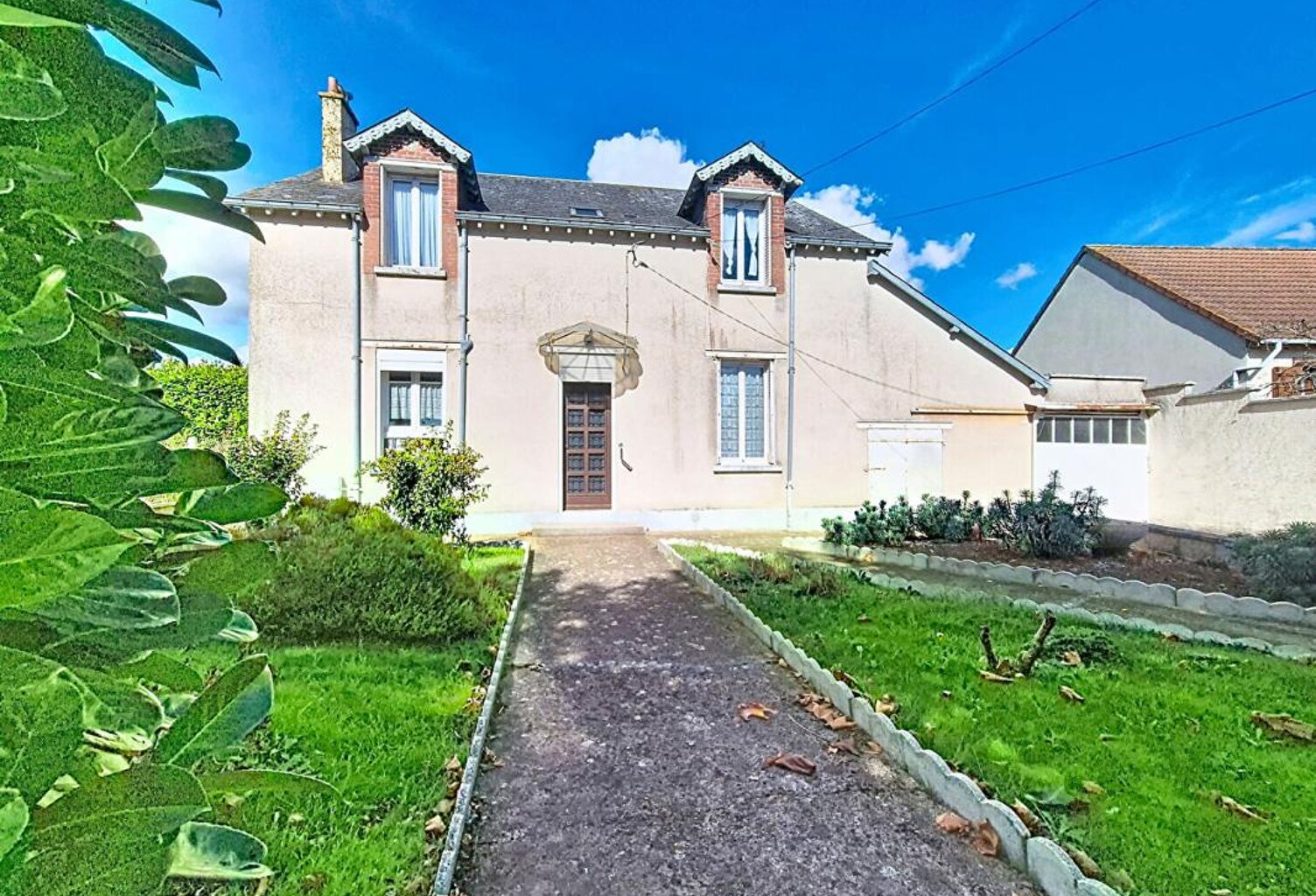 Maison à Brou de 133m2 avec 4 chambres et jardin — photo 1