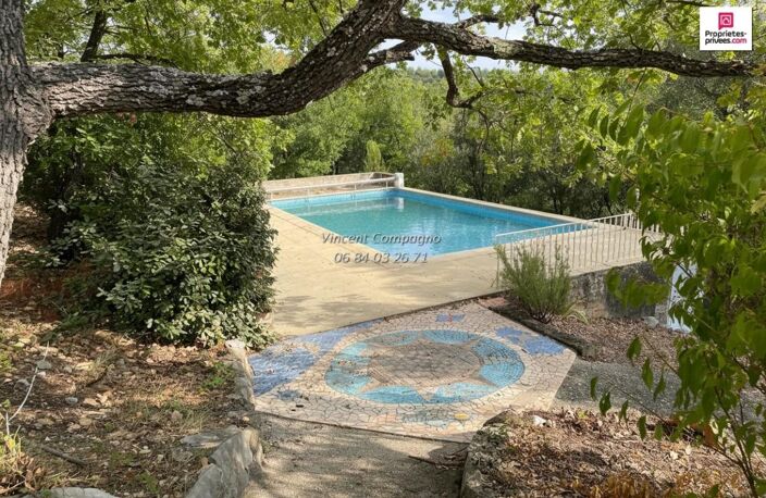 Maison 6 pièces 3 chambres avec piscine, garage et cave — photo 2