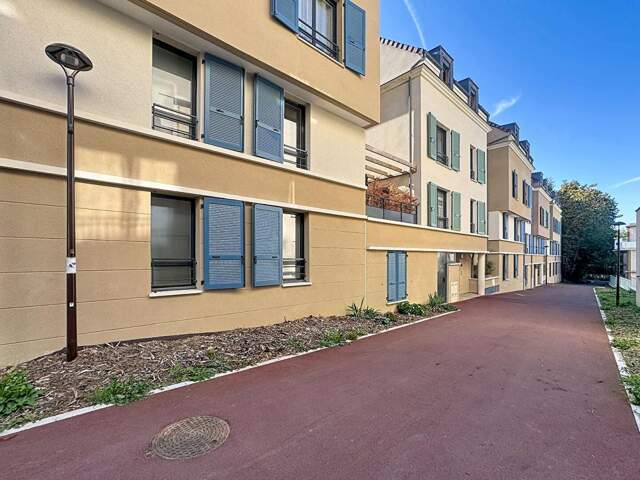 VIROFLAY TERRASSE XXL SUD EST 2 CHAMBRES 2 PIÈCES D'EAU — photo du bien