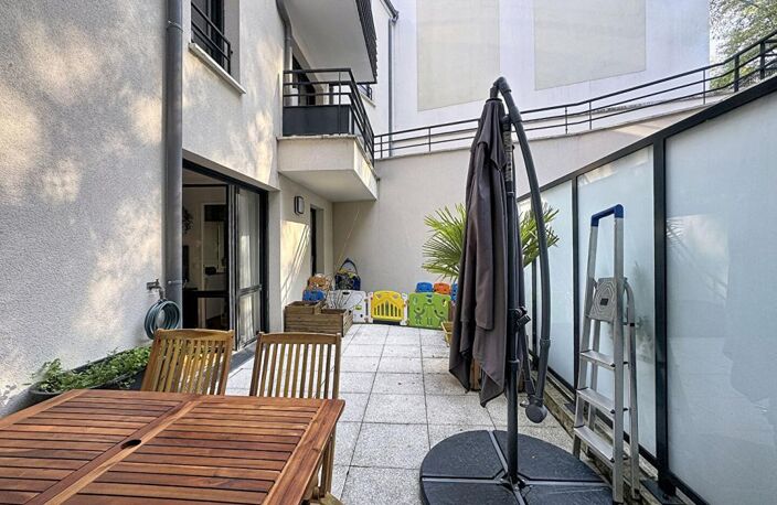 VIROFLAY TERRASSE XXL SUD EST 2 CHAMBRES 2 PIÈCES D'EAU — photo 5
