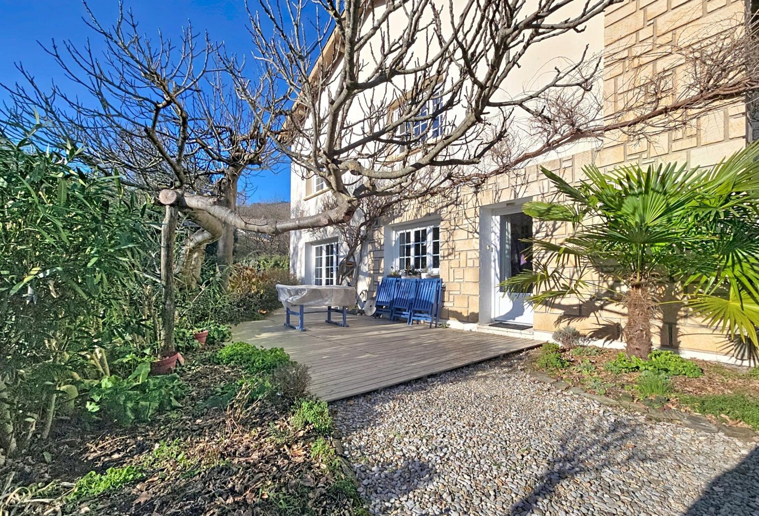 Lamalou-les-Bains  Maison d'artiste au charme unique, dans un quartier prisé avec vue montagnes — photo 1