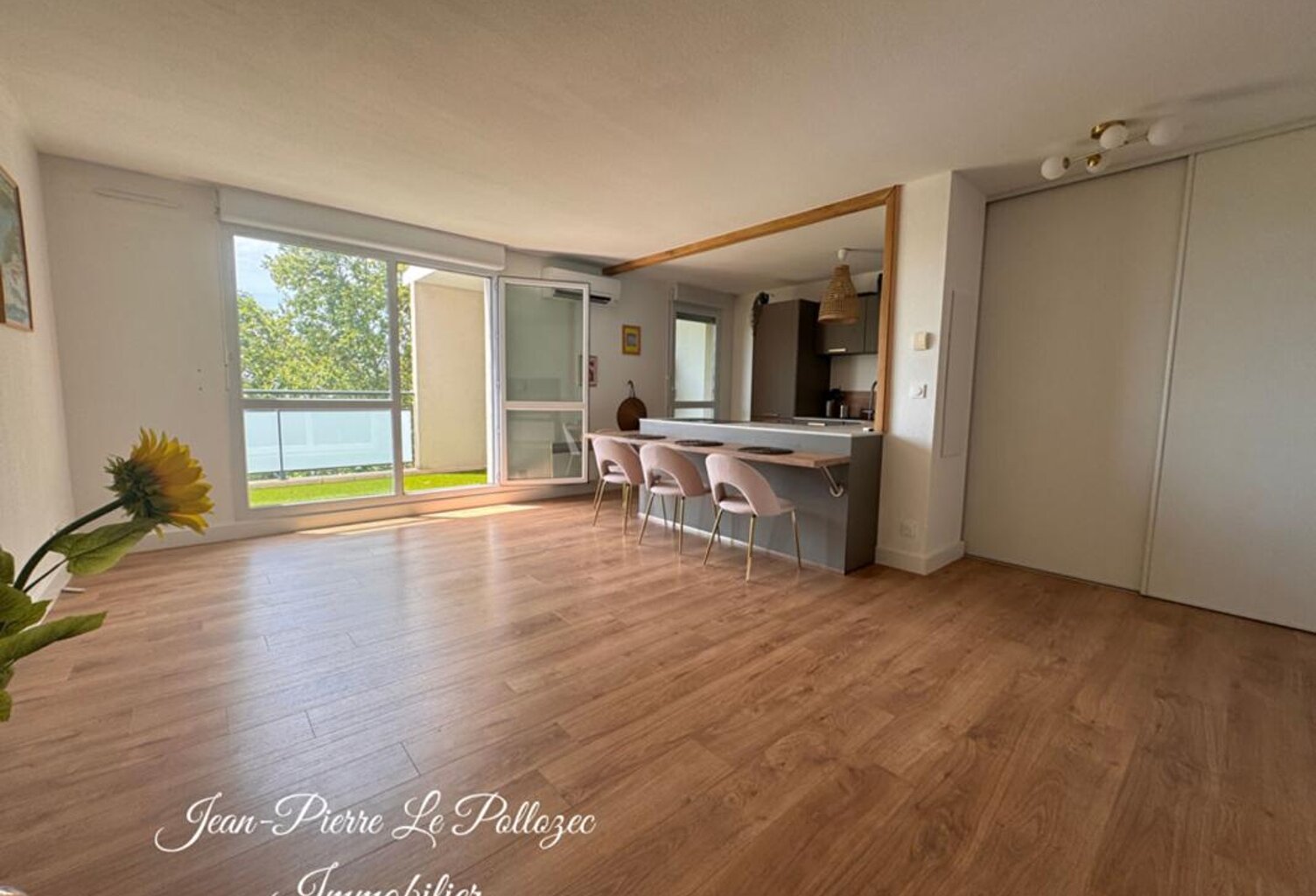 Appartement  T3 avec terrasse et grand garage — photo 1