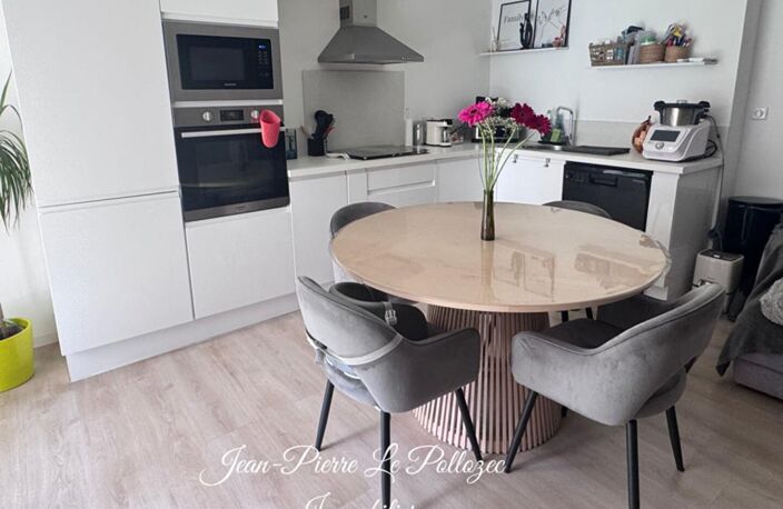 ISTRES CENTRE-VILLE LE CHARME D'UN APPARTEMENT RÉNOVÉ AVEC TERRASSE — photo 4