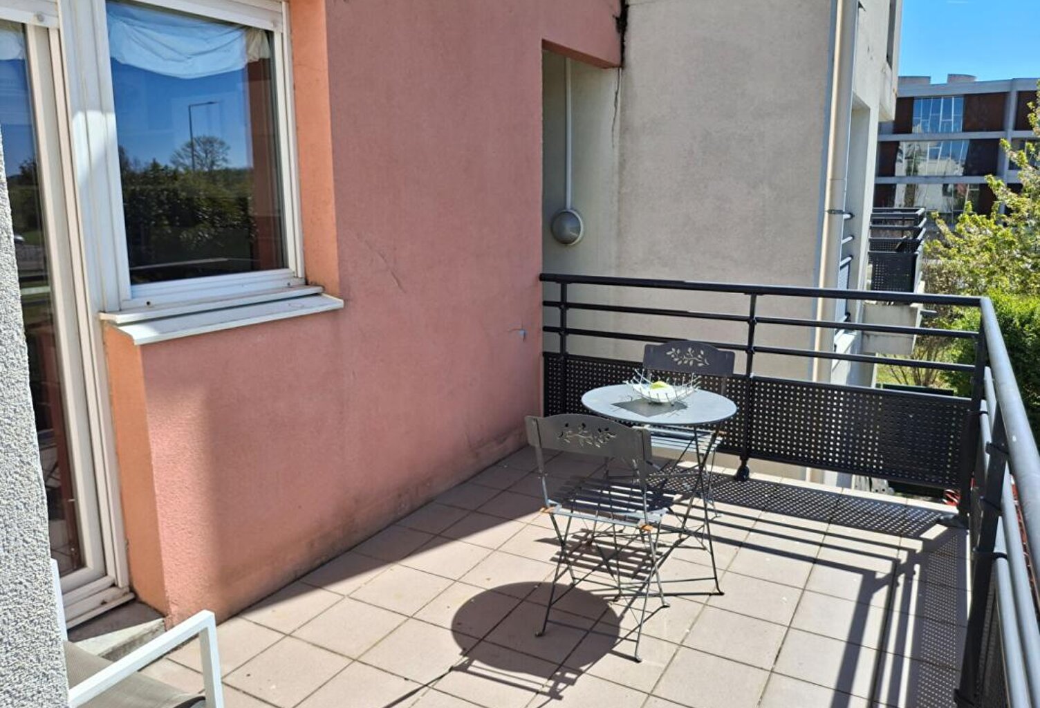 T4 DUPLEX TERRASSE ET PARKING PRIVATIF — photo 1