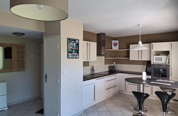 DUPLEX T4 TERRASSE GARAGE ET PARKING PRIVATIF — photo 5