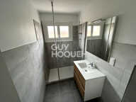 À LOUER - APPARTEMENT T3 CENTRE-VILLE MONTAUBAN AVEC GARAGE — photo 3