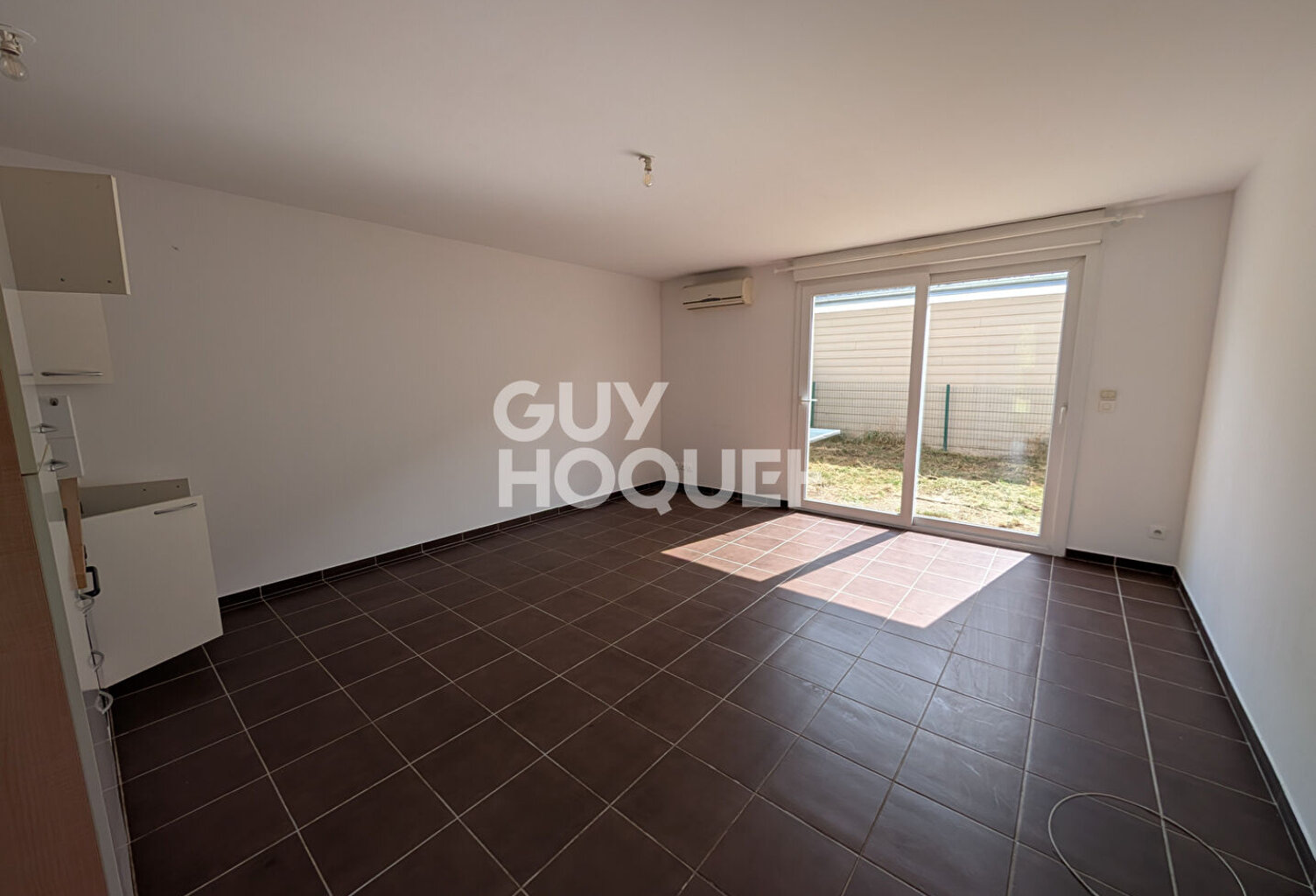 FONDETTES - Grand studio avec jardin clos — photo 1