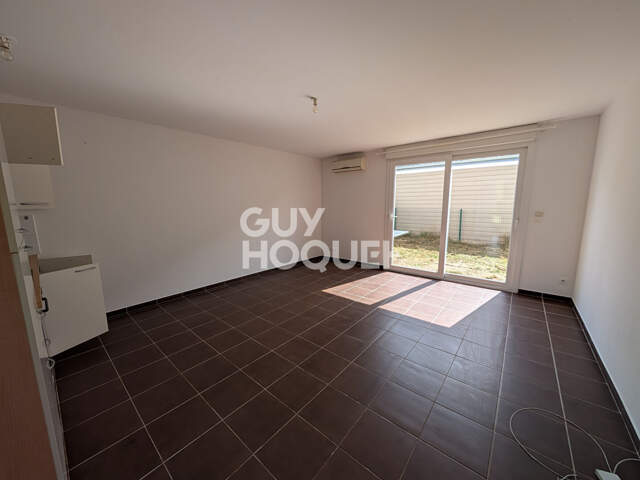FONDETTES - Grand studio avec jardin clos — photo du bien