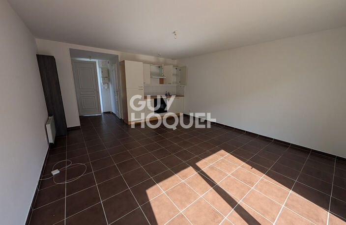 FONDETTES - Grand studio avec jardin clos — photo 2