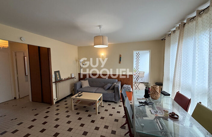 MOULIN A VENT  Apt F4  69 m² en dernier étage avec loggia et cave — photo 3
