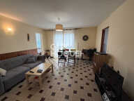 MOULIN A VENT  Apt F4  69 m² en dernier étage avec loggia et cave — photo 4